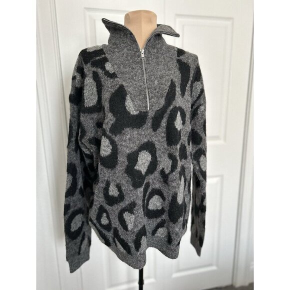 RD Style Conscious Women's 1/4 Zip Gray Black Animal Print Wool Blend Sweater M - Picture 1 of 7